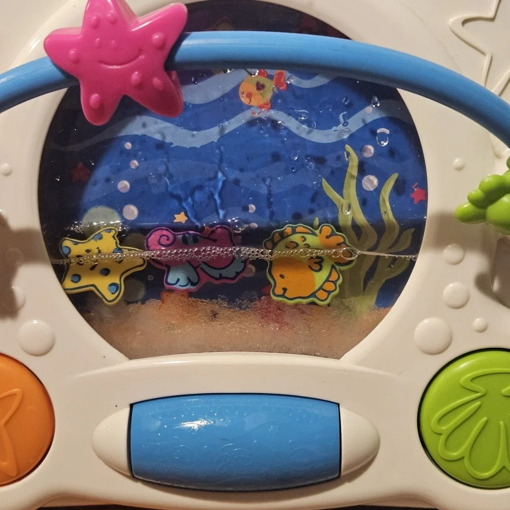 Vintage 2004 Fisher Price Ocean Wonders Aquarium Activity Toy Tested Works